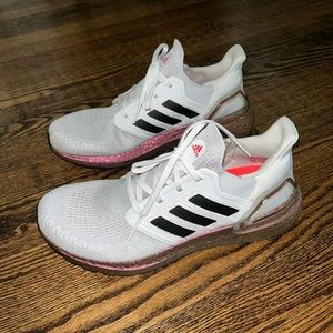 Women’s Adidas Sneaker